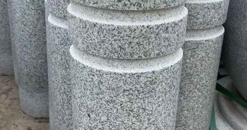 淄博 芝麻白花岗岩挡车柱、隔离柱多少钱