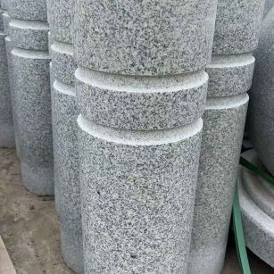 淄博 芝麻白花岗岩挡车柱、隔离柱多少钱