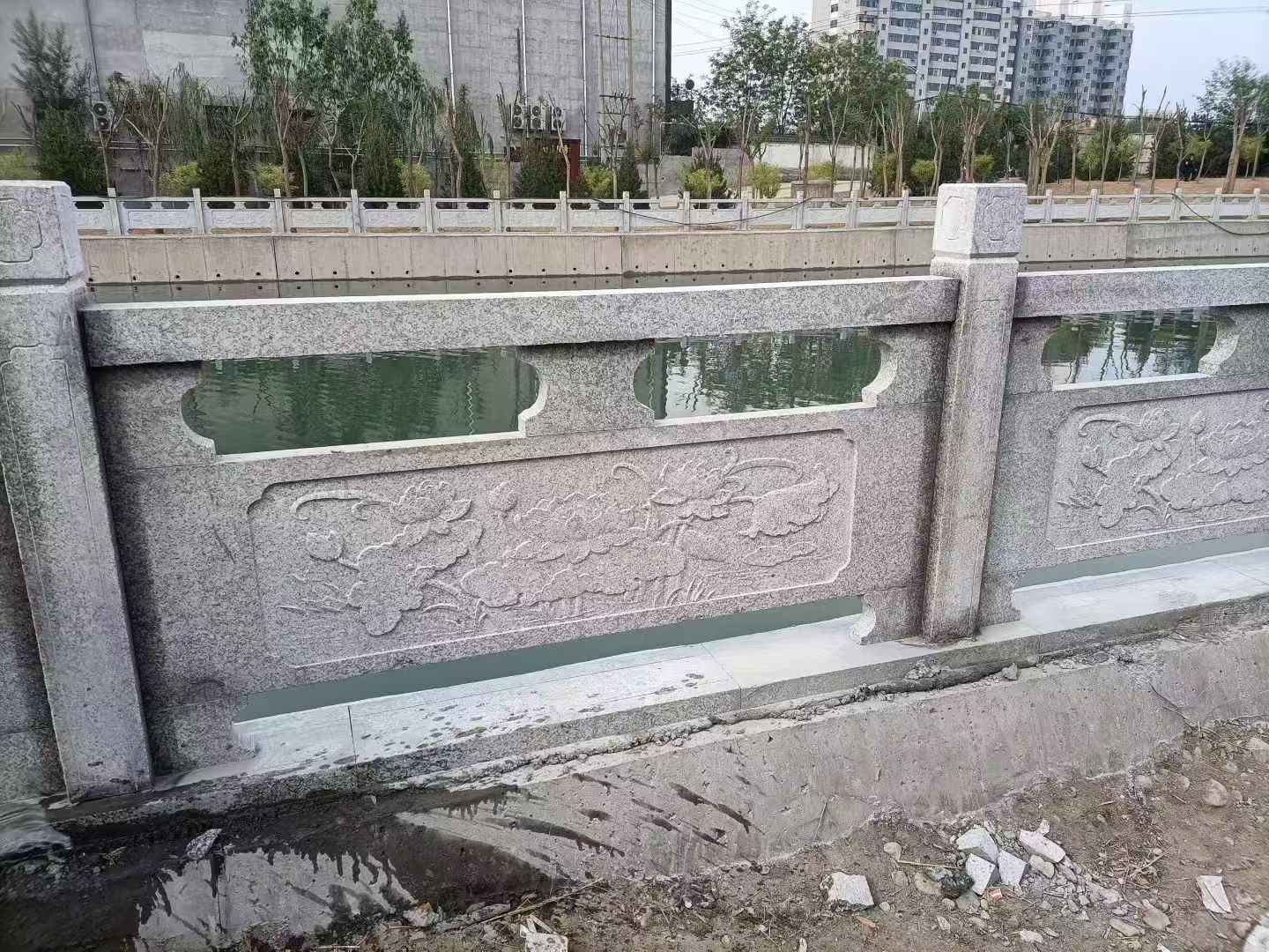 淄博 芙蓉白大花桥梁、河道，石材栏杆、围栏、护栏