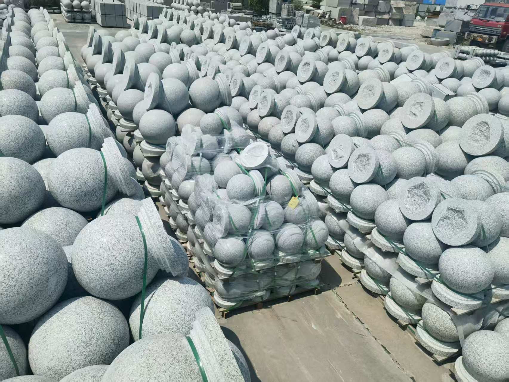 淄博 花岗岩实心圆球，石球，挡车球，挡车石，车止石，路障石。