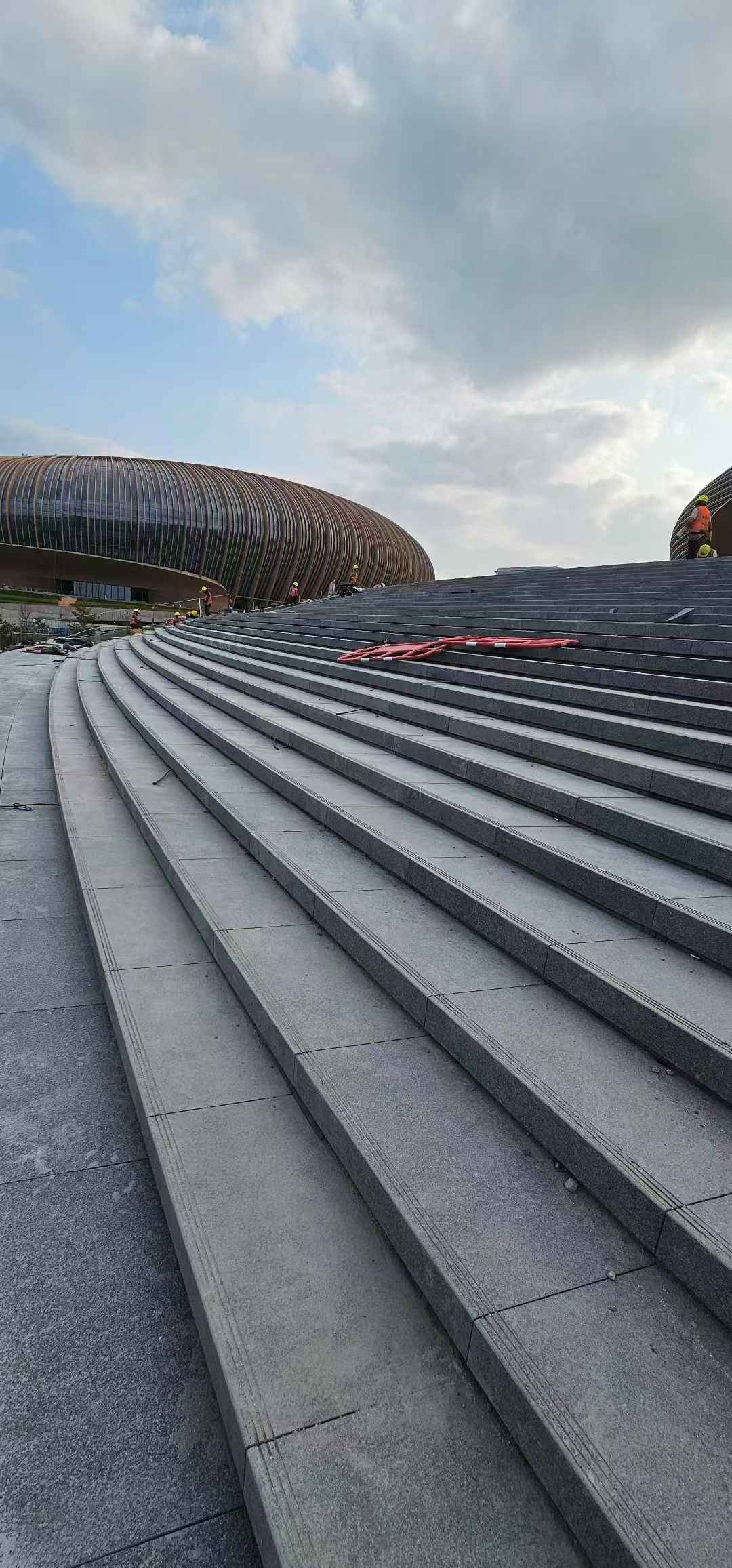 淄博 弧形整石台阶铺装效果图